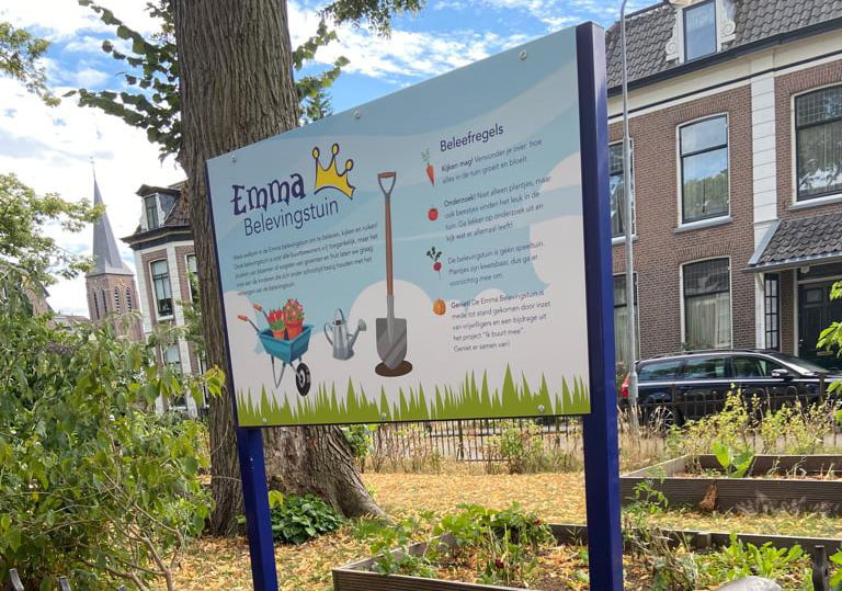 Informatiebord Emma belevingstuin